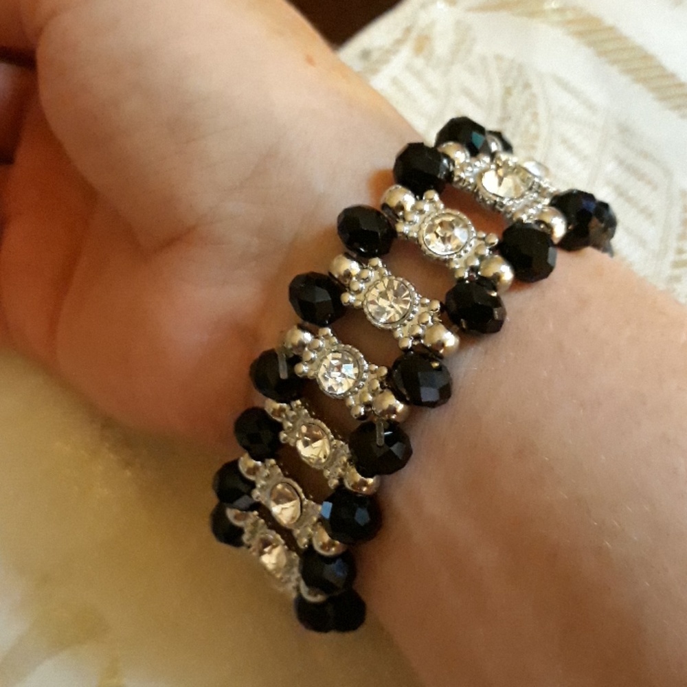Swarovski Crystal And Onyx Bracelet